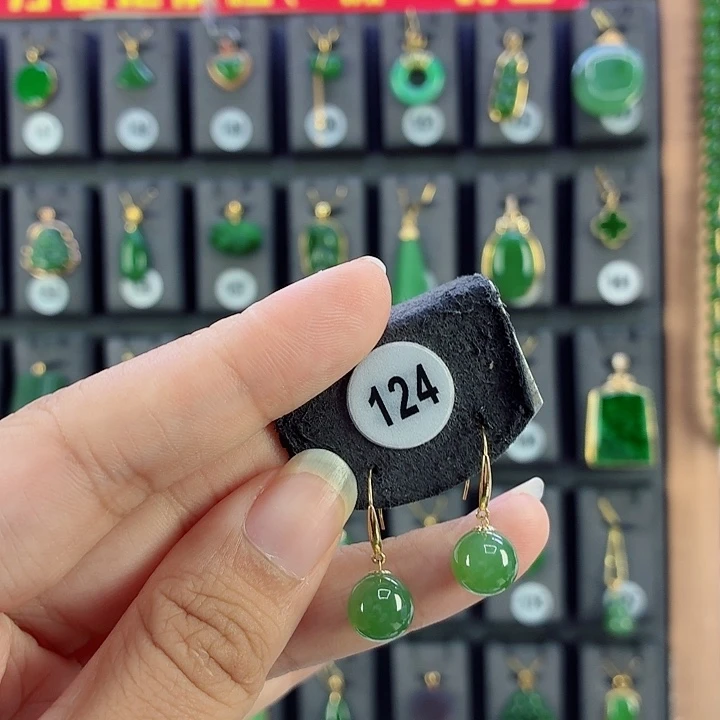 和田玉18K金镶嵌耳饰