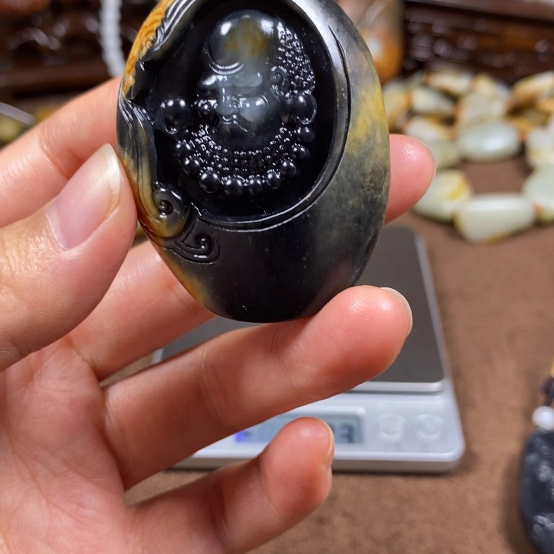 漂***人和田玉未镶嵌挂件