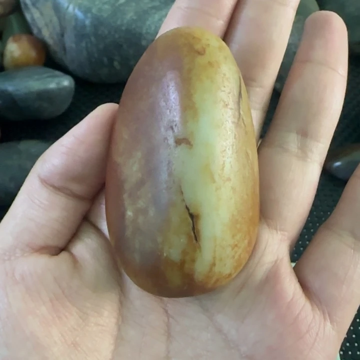 律***动未镶嵌和田玉把件