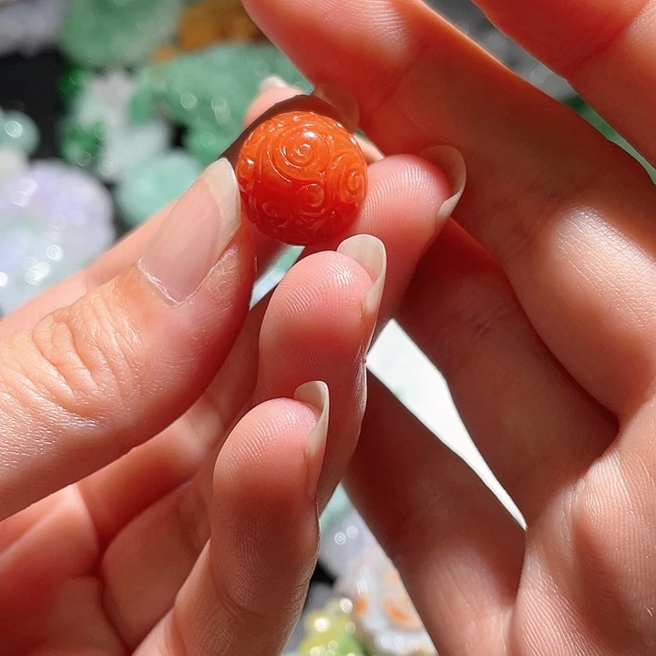 颈饰未镶嵌翡翠天