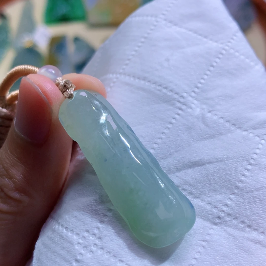 【闪购商品】翡翠未镶嵌吊坠(不含链)