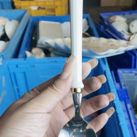 瓷片哈哈真的是太给力的