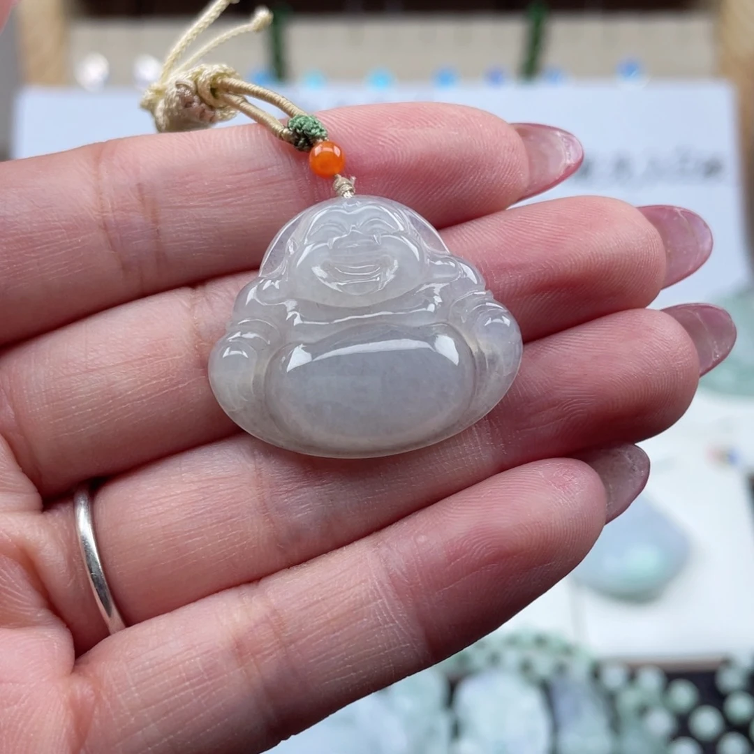 翡翠未镶嵌颈饰佛公