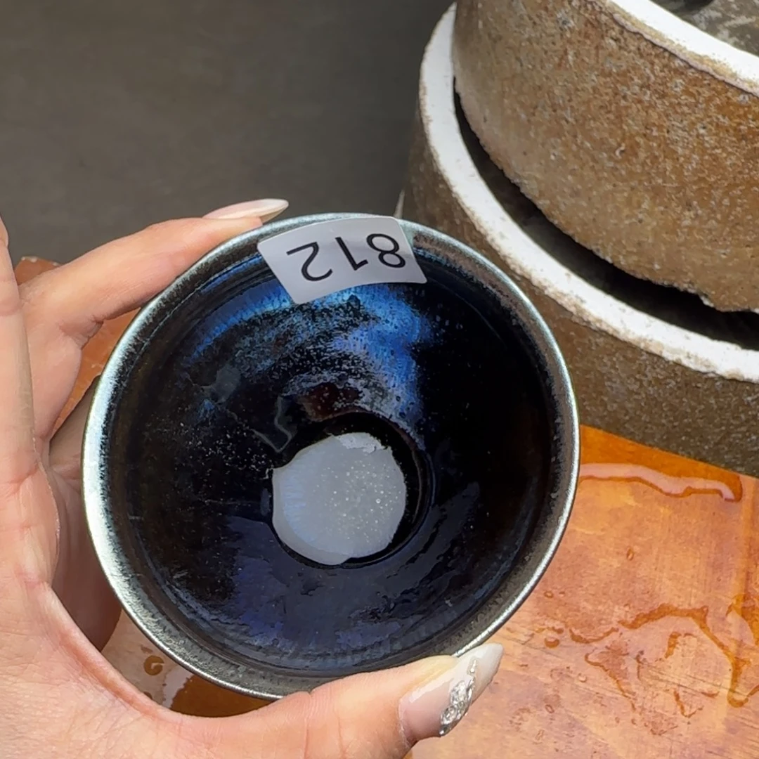 茶盏玲珑茶庄位于浙江省