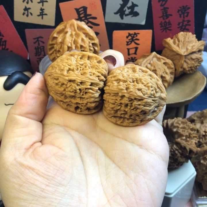 桃核吊坠三角高炮疆逐鹿南疆蚂蚁拉丝38