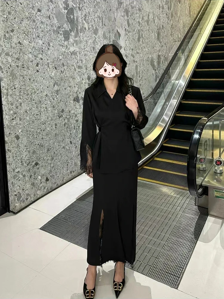 赫本风小个子西服半裙套装2025秋季显瘦气质时尚黑色缎面蕾丝套装