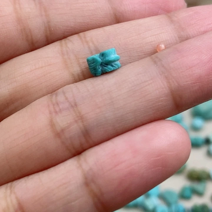 南红玛瑙未镶嵌珠宝奇石