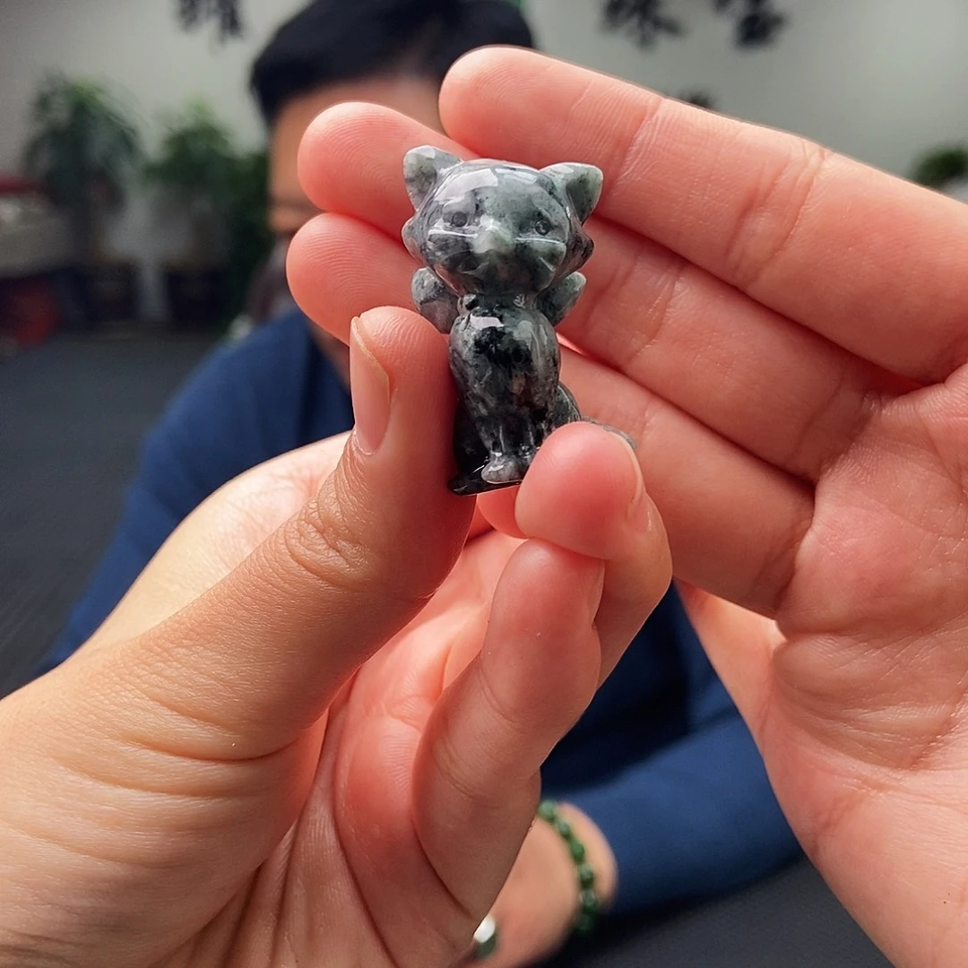 翡翠未镶嵌颈饰颜色多样性发拍一发一