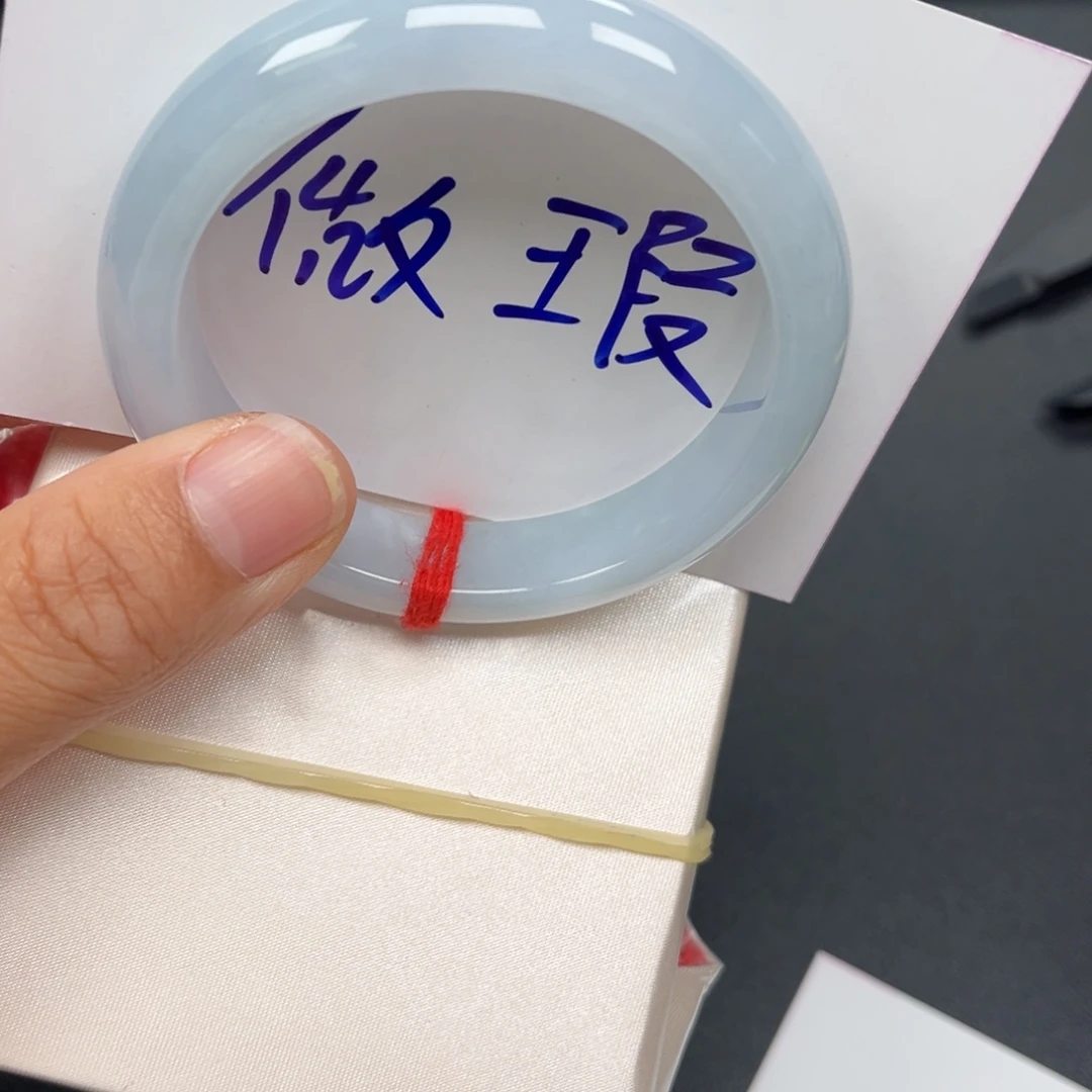 翡翠未镶嵌手镯手镯