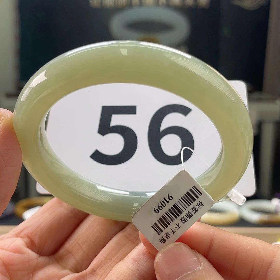 和田玉手镯未镶嵌69