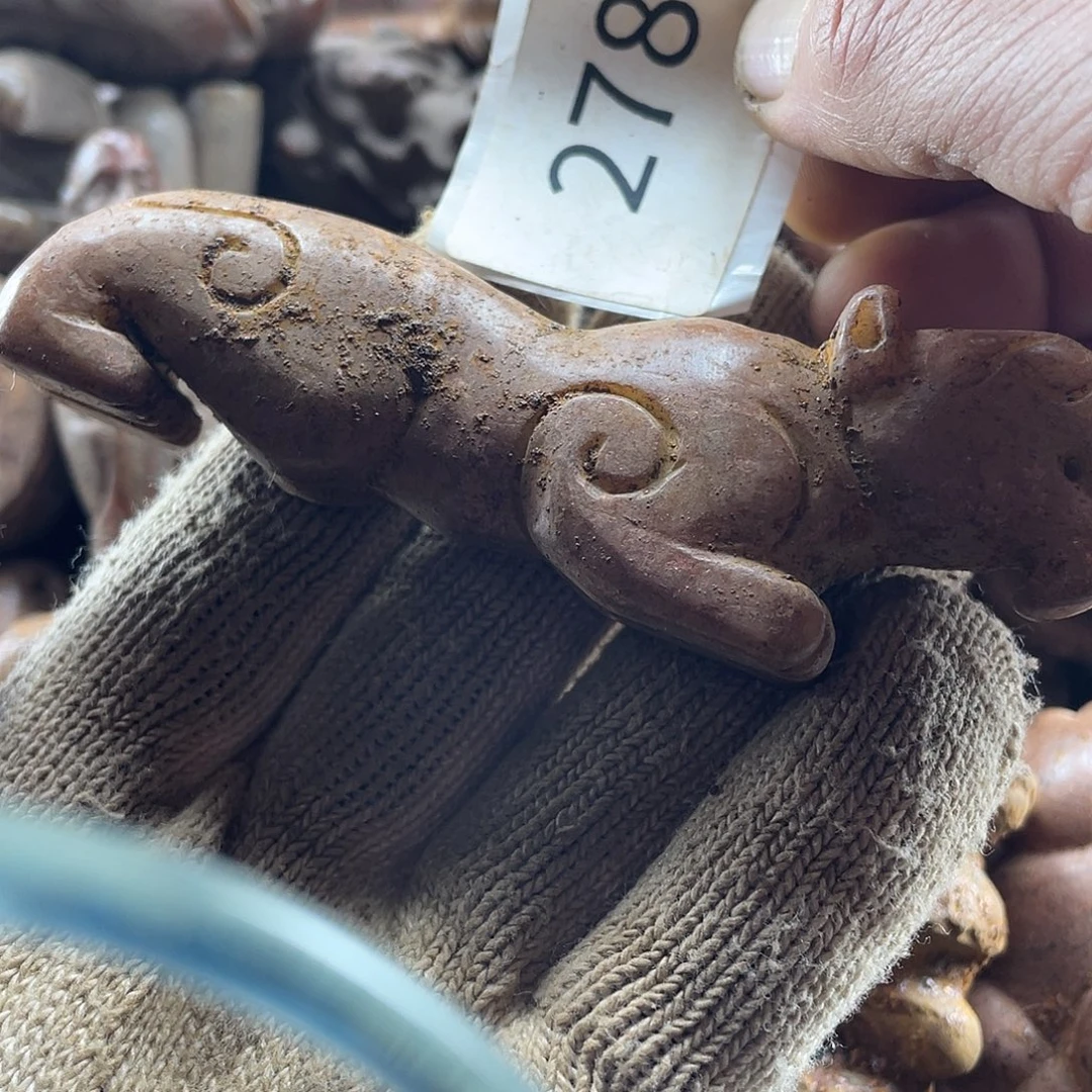 和田玉（糖玉）未镶嵌挂件