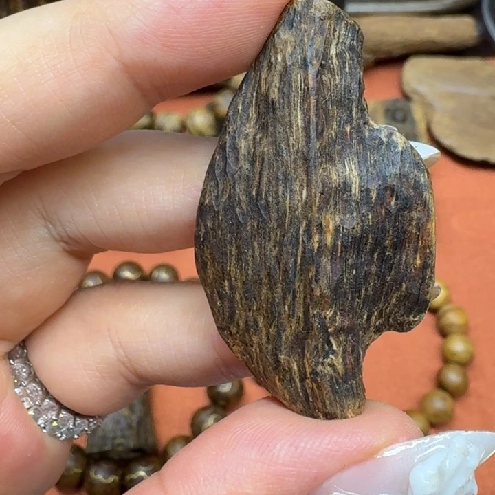 大叶紫檀（黑酸枝木类）