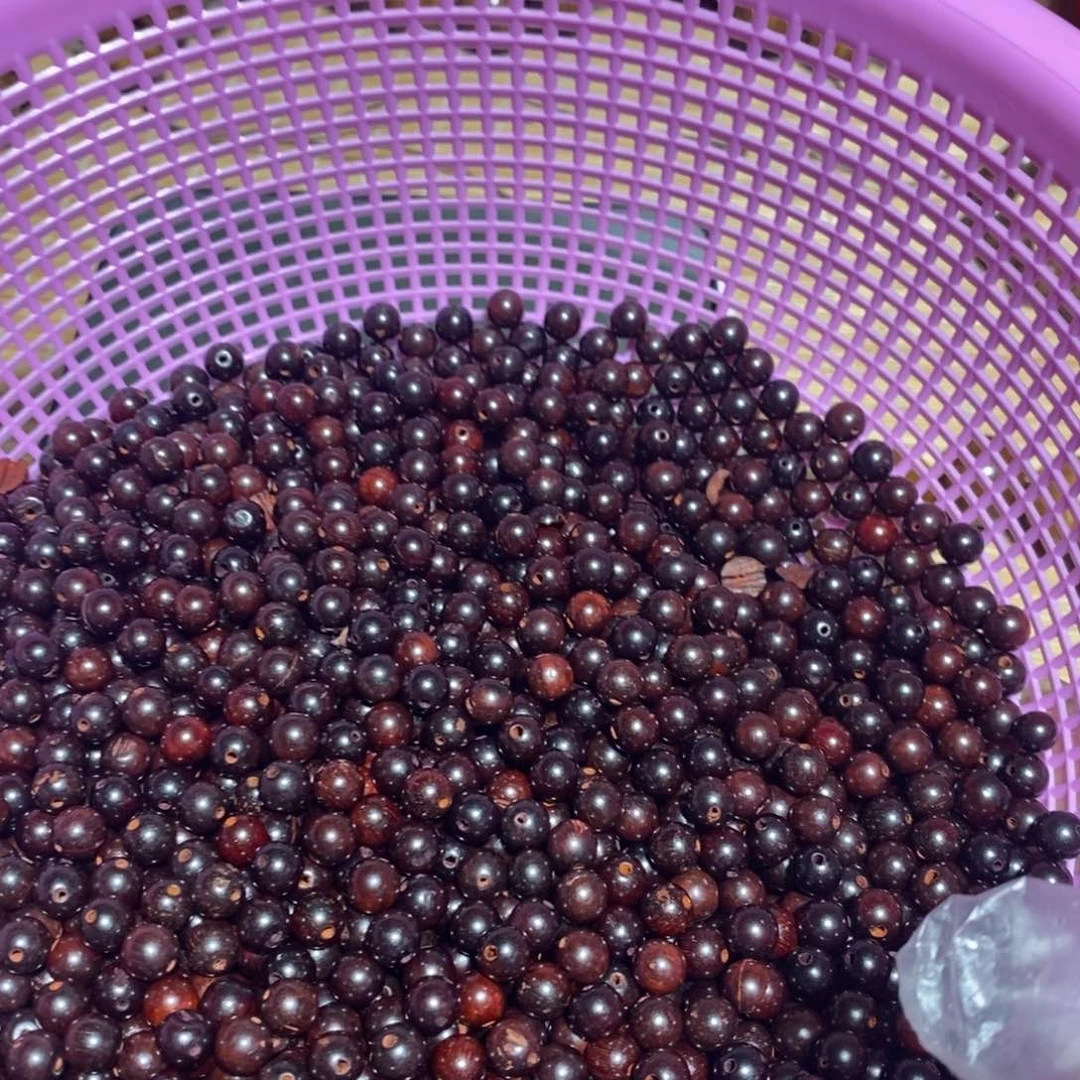 金丝楠猫****）血檀散珠半斤