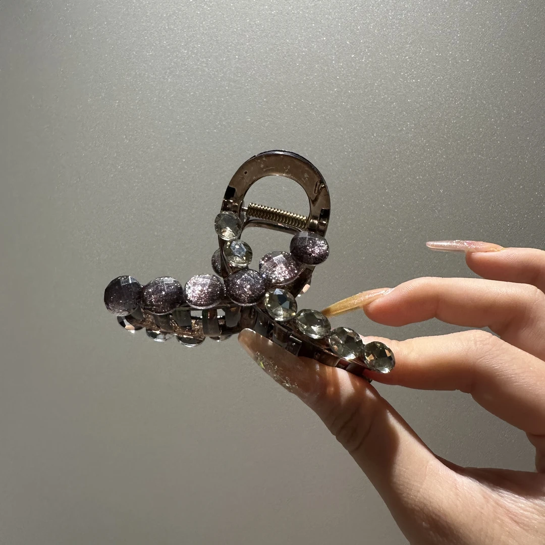 梦幻紫抓夹2025新款百搭轻奢