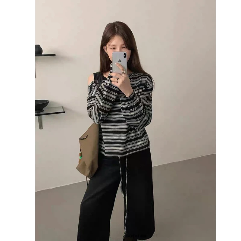 阿球【慵懒条纹】秋冬微胖mm女装长袖松弛感别致时尚风条纹斜肩T