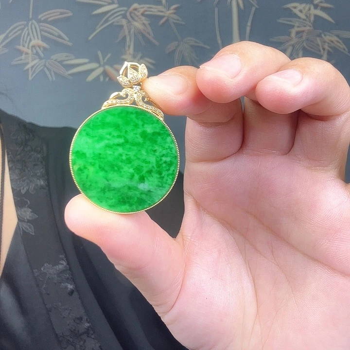 翡翠18K金镶嵌吊坠(不含链)特价