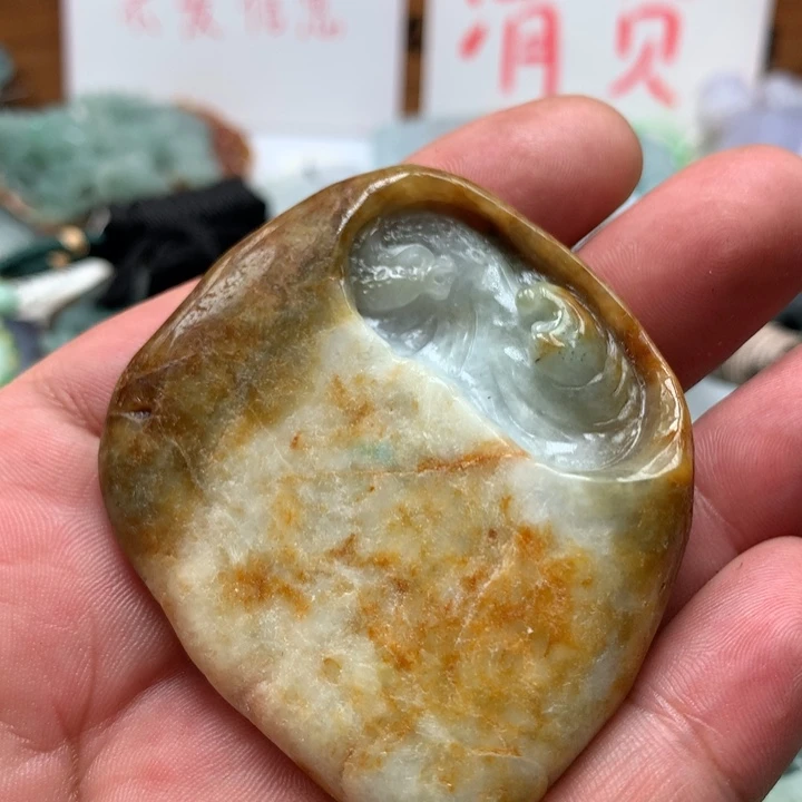 翡翠颈饰未镶嵌保真天然a货翡翠