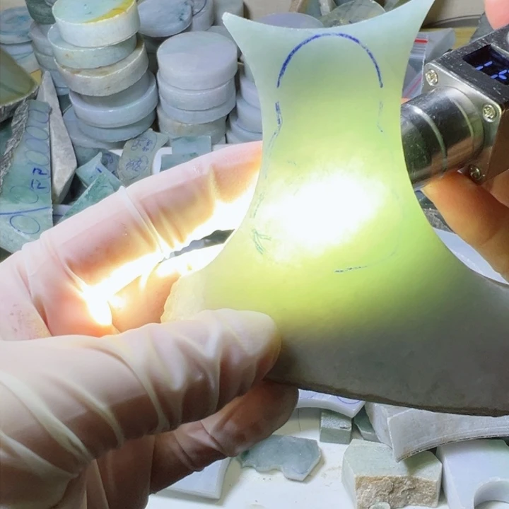 颈饰未镶嵌翡翠翡翠小料