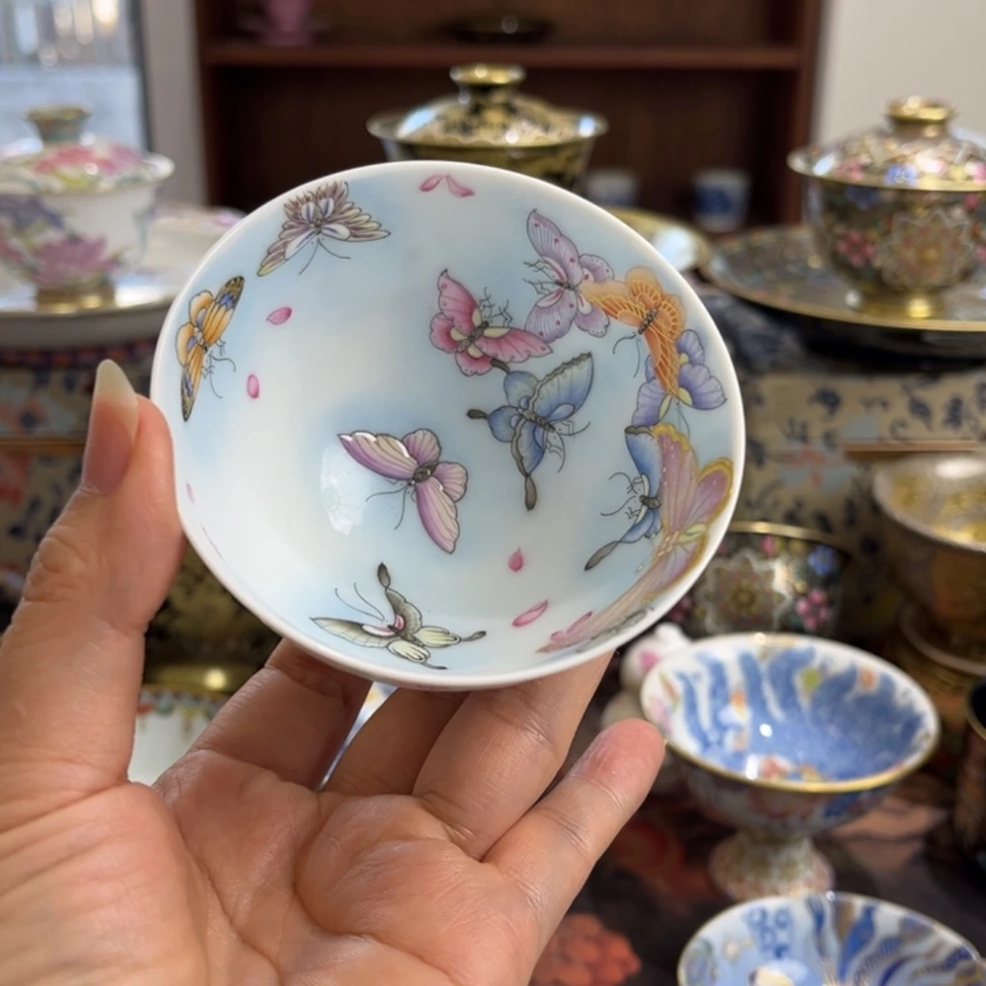 布***哥我是你的好朋友啊