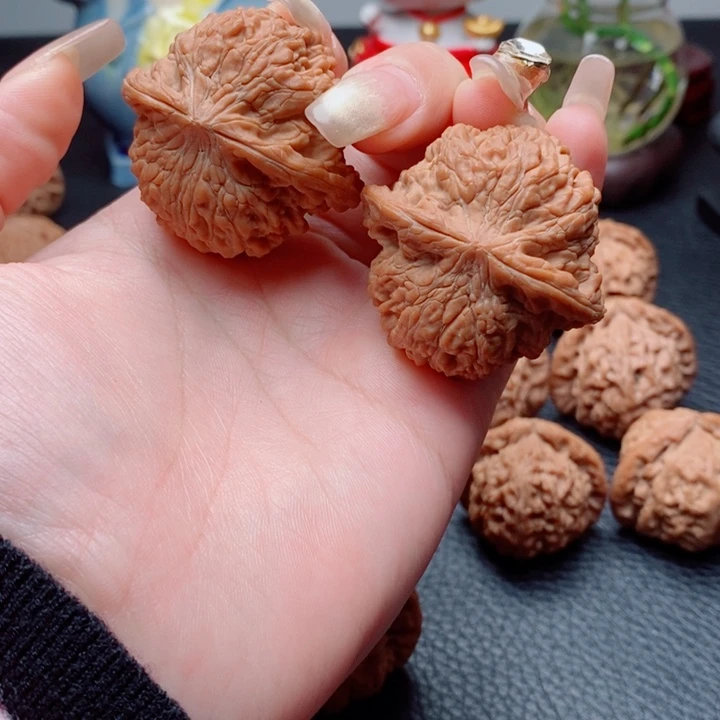 赵***霖把件文玩核桃满天星42