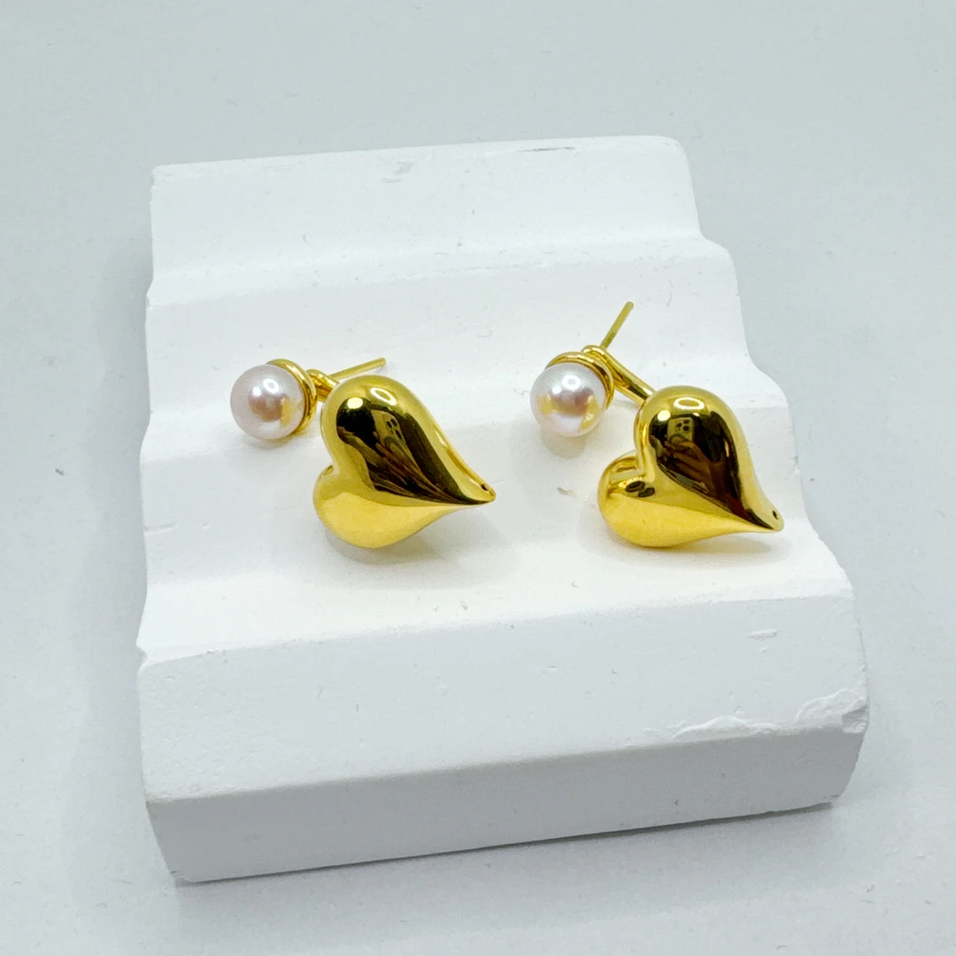 足金999  珠光宝气爱心耳钉