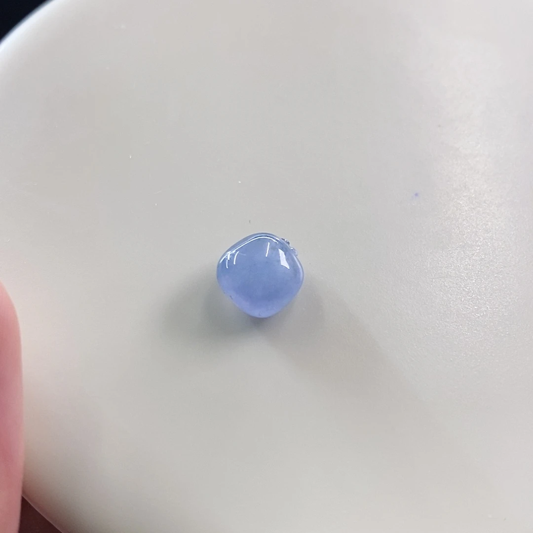 颈饰未镶嵌翡翠福瓜