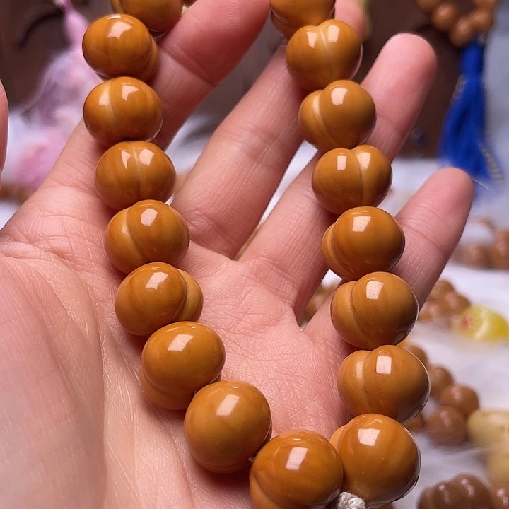 猴头核桃吊坠15尺寸柯基屁桃