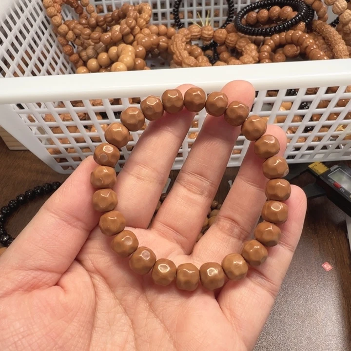 9左右奶酪手串单圈