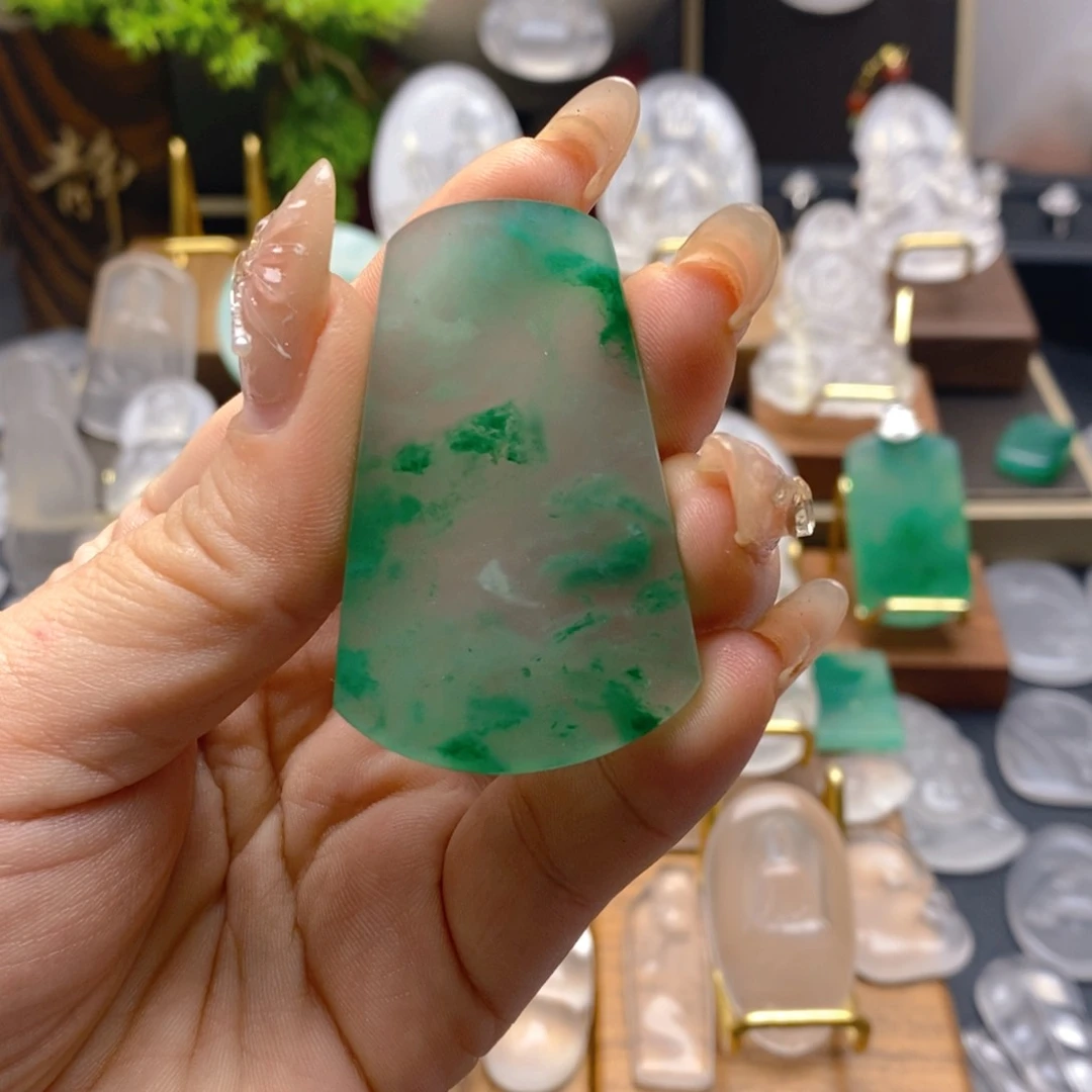 石英质玉颈饰未镶嵌@****&