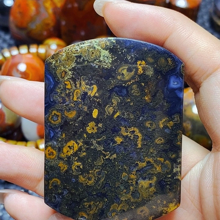 玛瑙/玉髓颈饰未镶嵌****