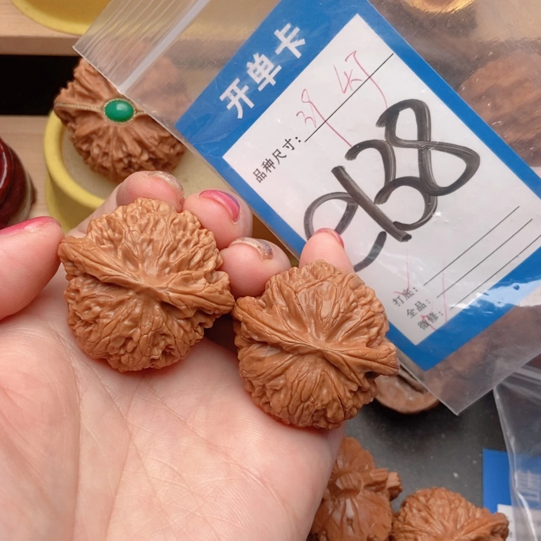 桃核吊坠核桃矮壮宫灯