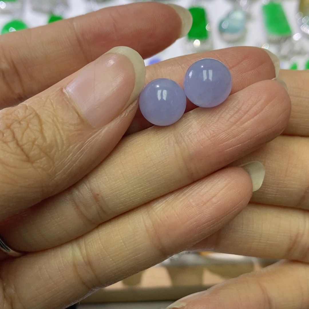 翡翠未镶嵌颈饰缅甸