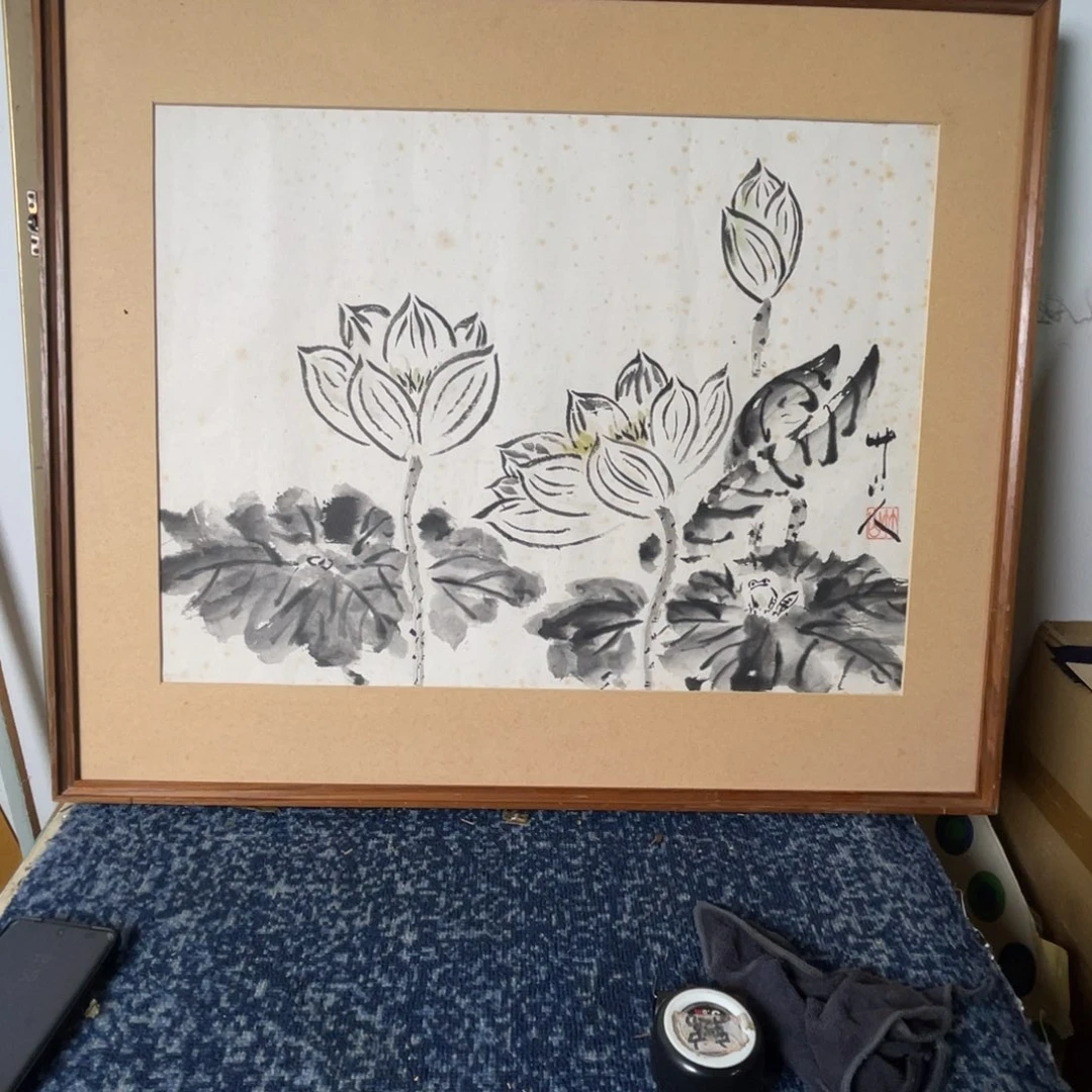 用***4中古框画不退不换有微瑕疵