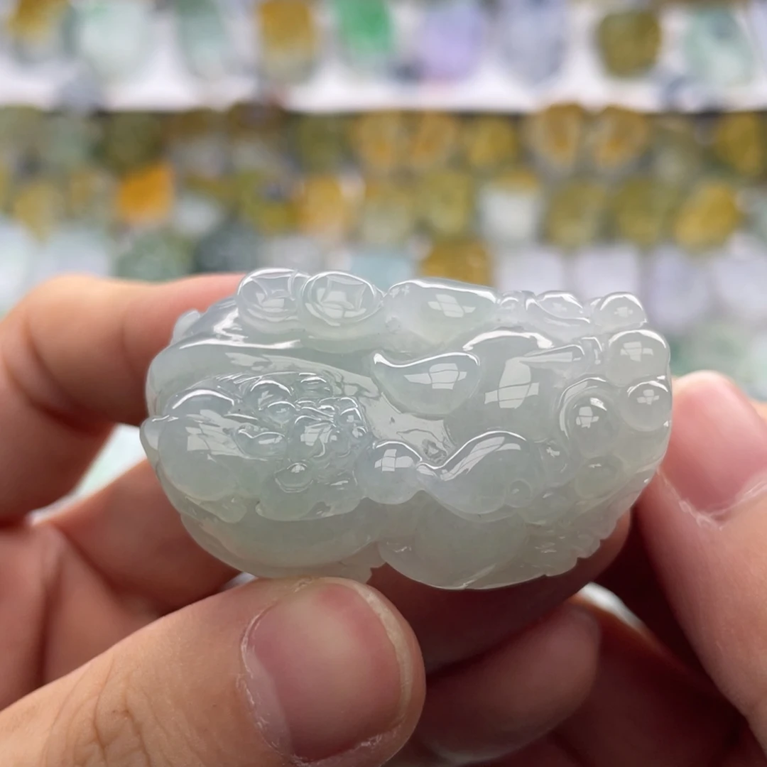 翡翠未镶嵌颈饰貔貅29