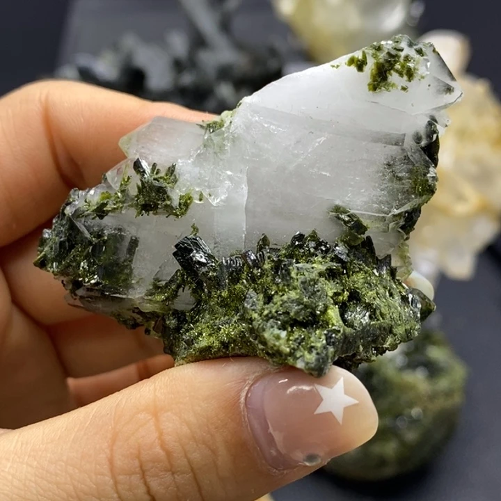 有机玻璃绿幽一个165