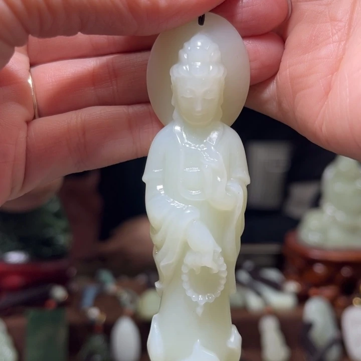 和田玉未镶嵌颈饰