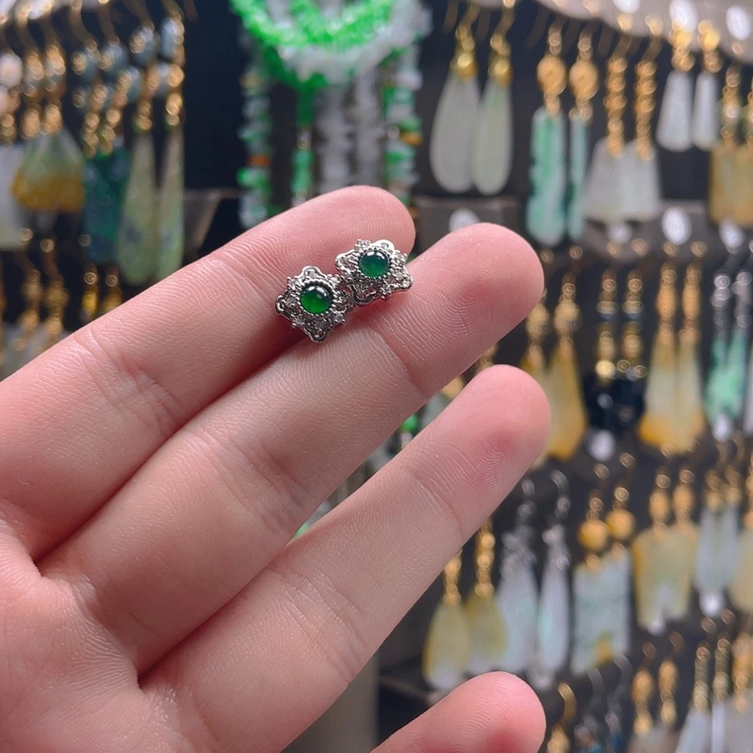 翡翠未镶嵌耳饰翡翠