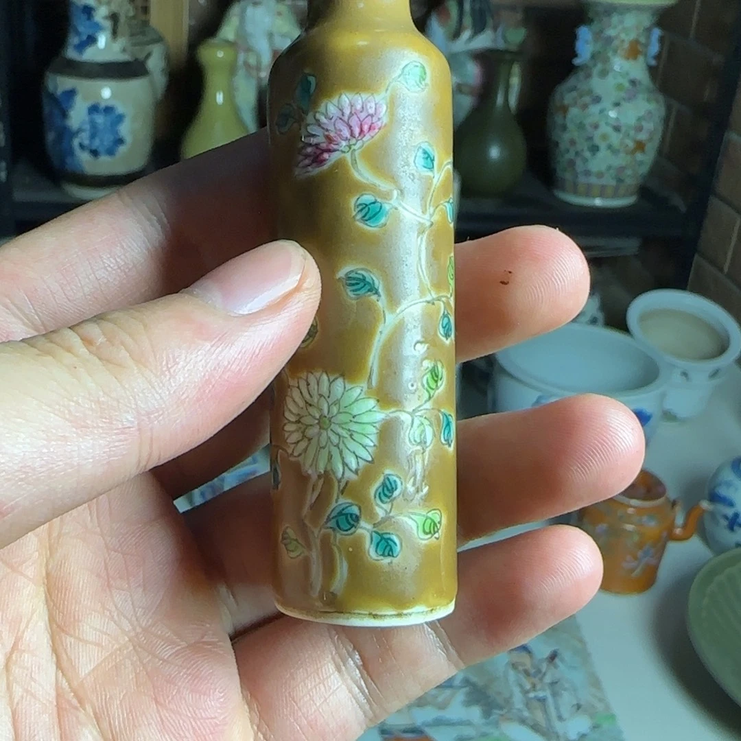 小***4紫金釉粉彩花卉鼻烟壶