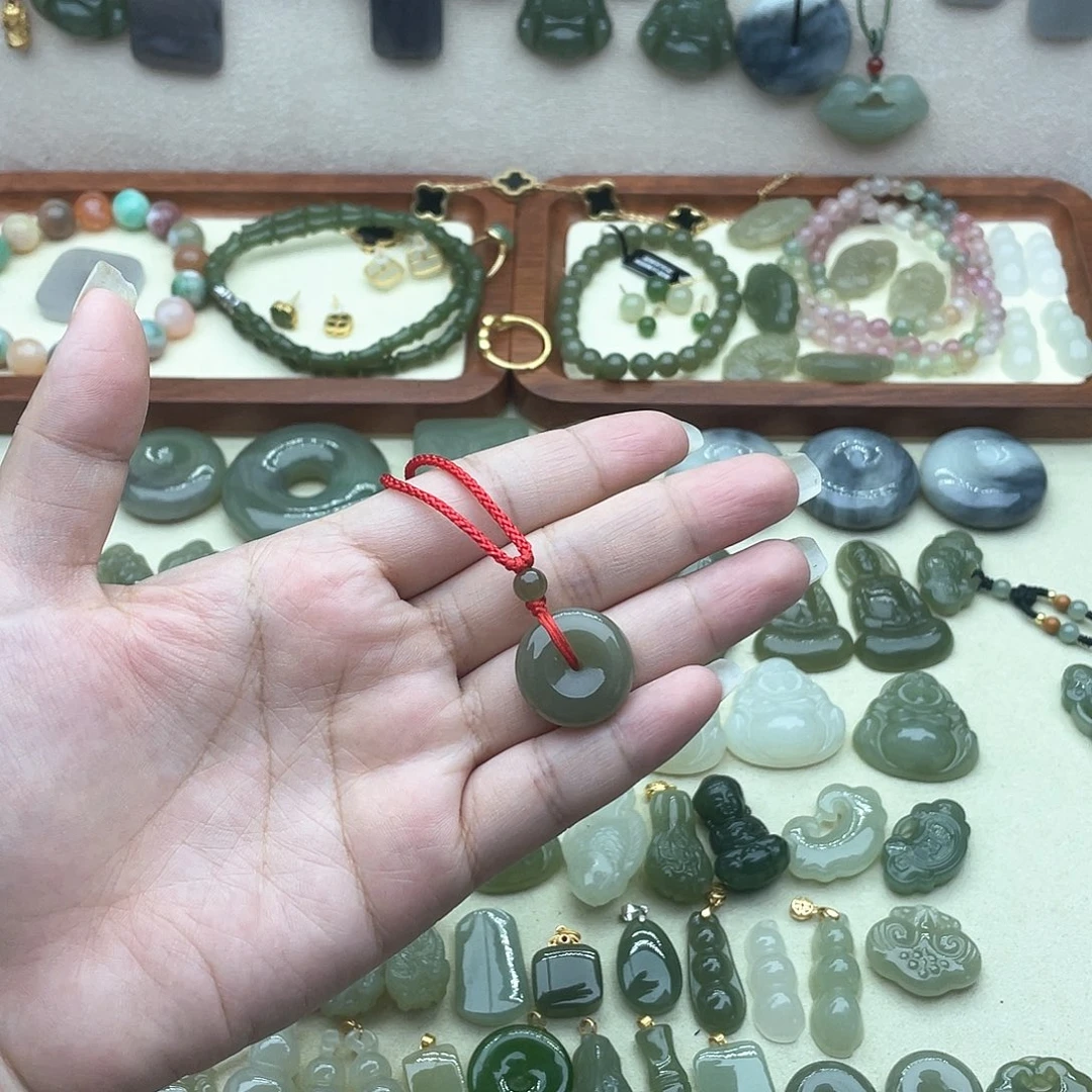 和田玉未镶嵌吊坠(不含链)