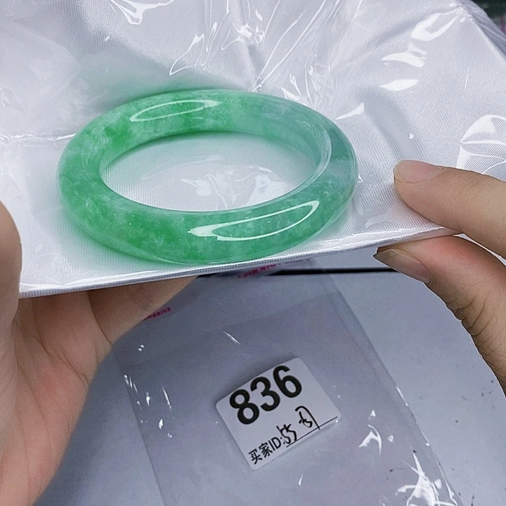 翡翠未镶嵌手镯一图一物实物为准