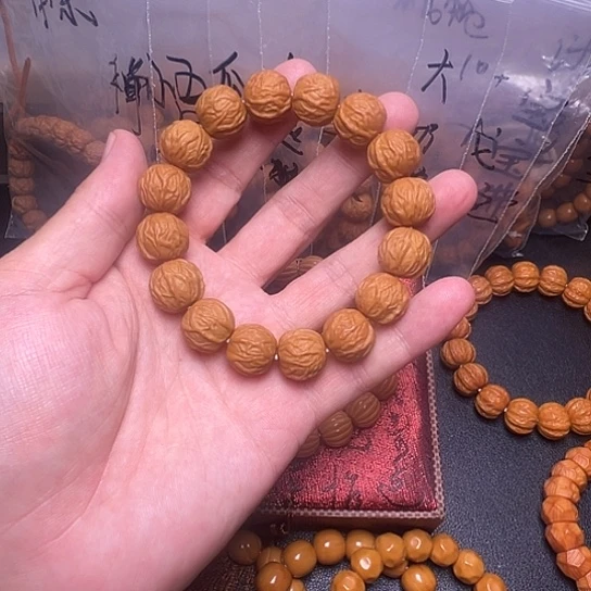 猴头核桃手串毒液啊啊啊