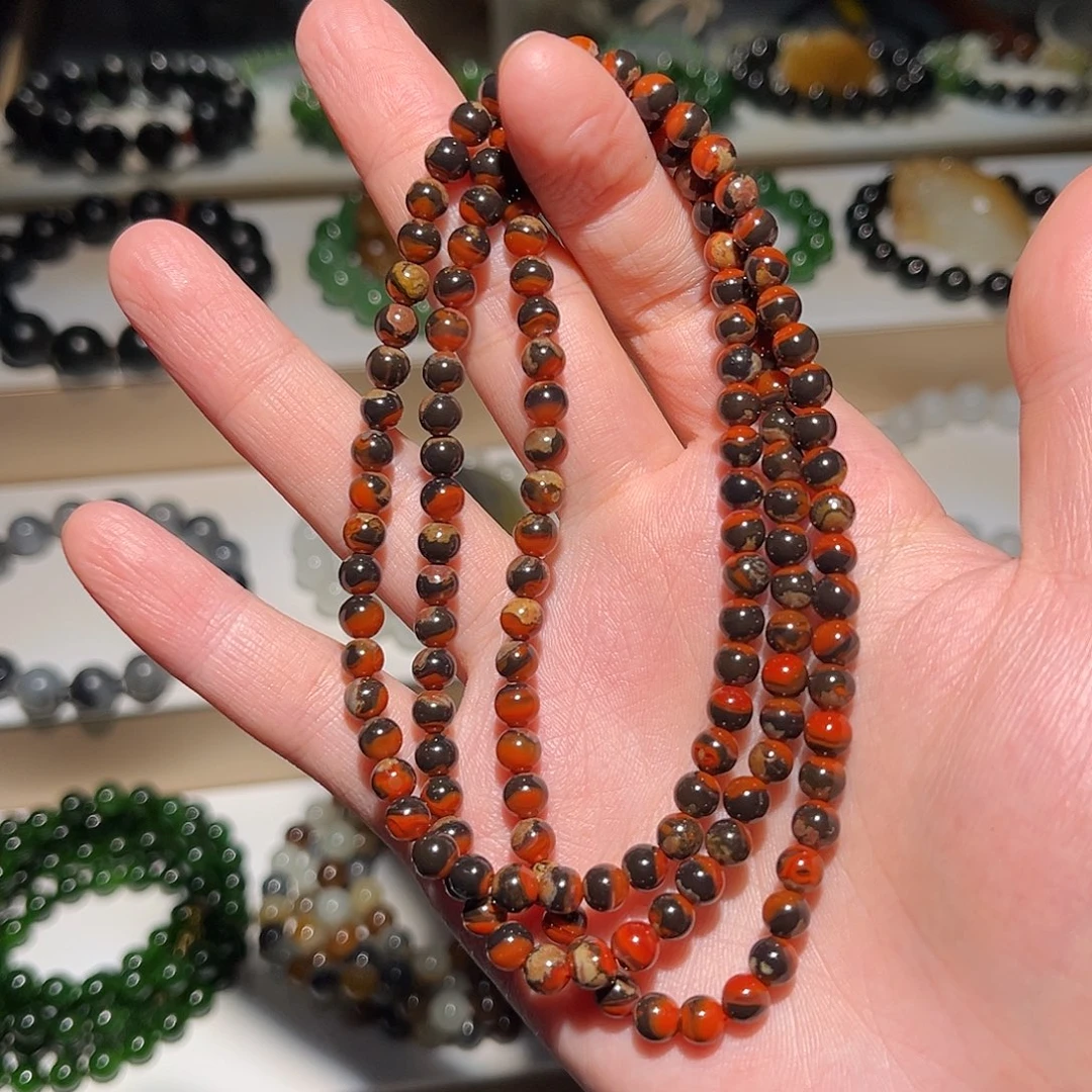 颈饰未镶嵌南红玛瑙