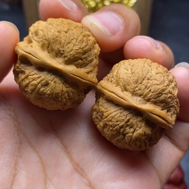 文玩核桃把件33尺蛇皮球