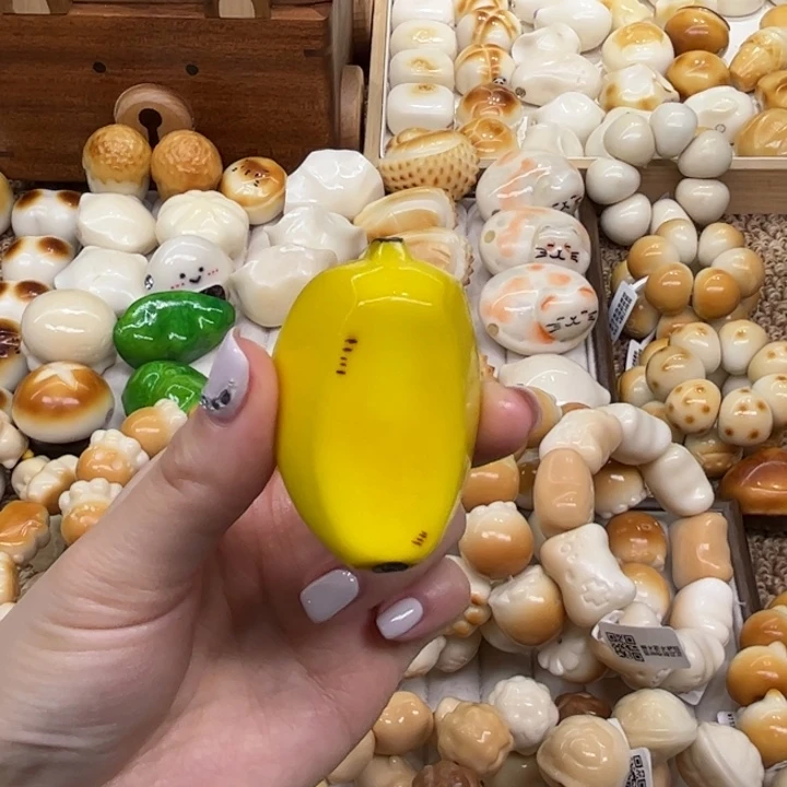 菩提根/象牙果把件12.10.28象牙果把件香蕉