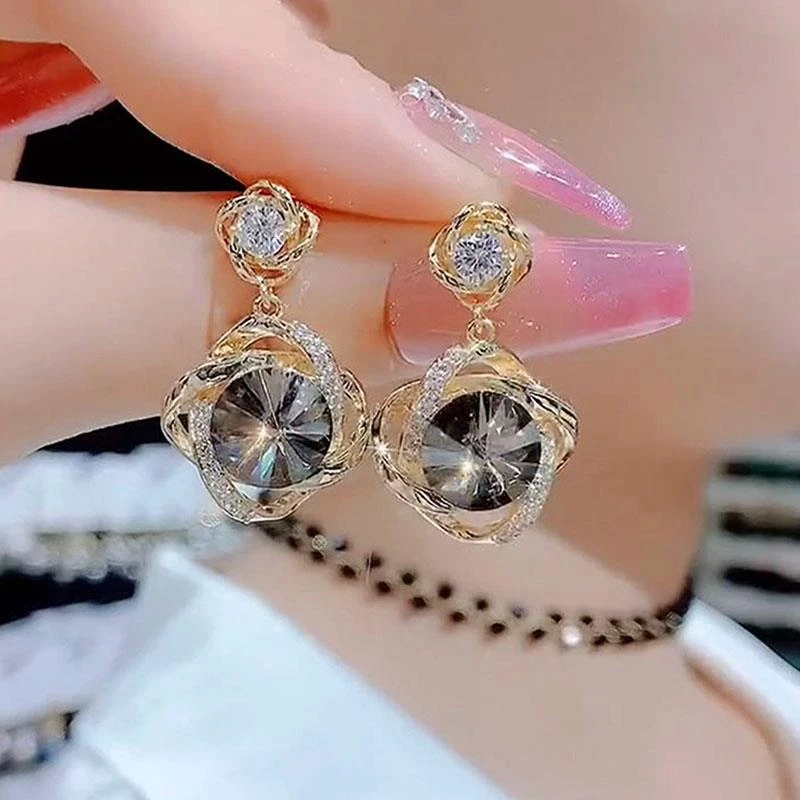 925银耳饰 防过敏百搭锆石枫叶耳环女高级感时尚晶晶石耳钉网红轻