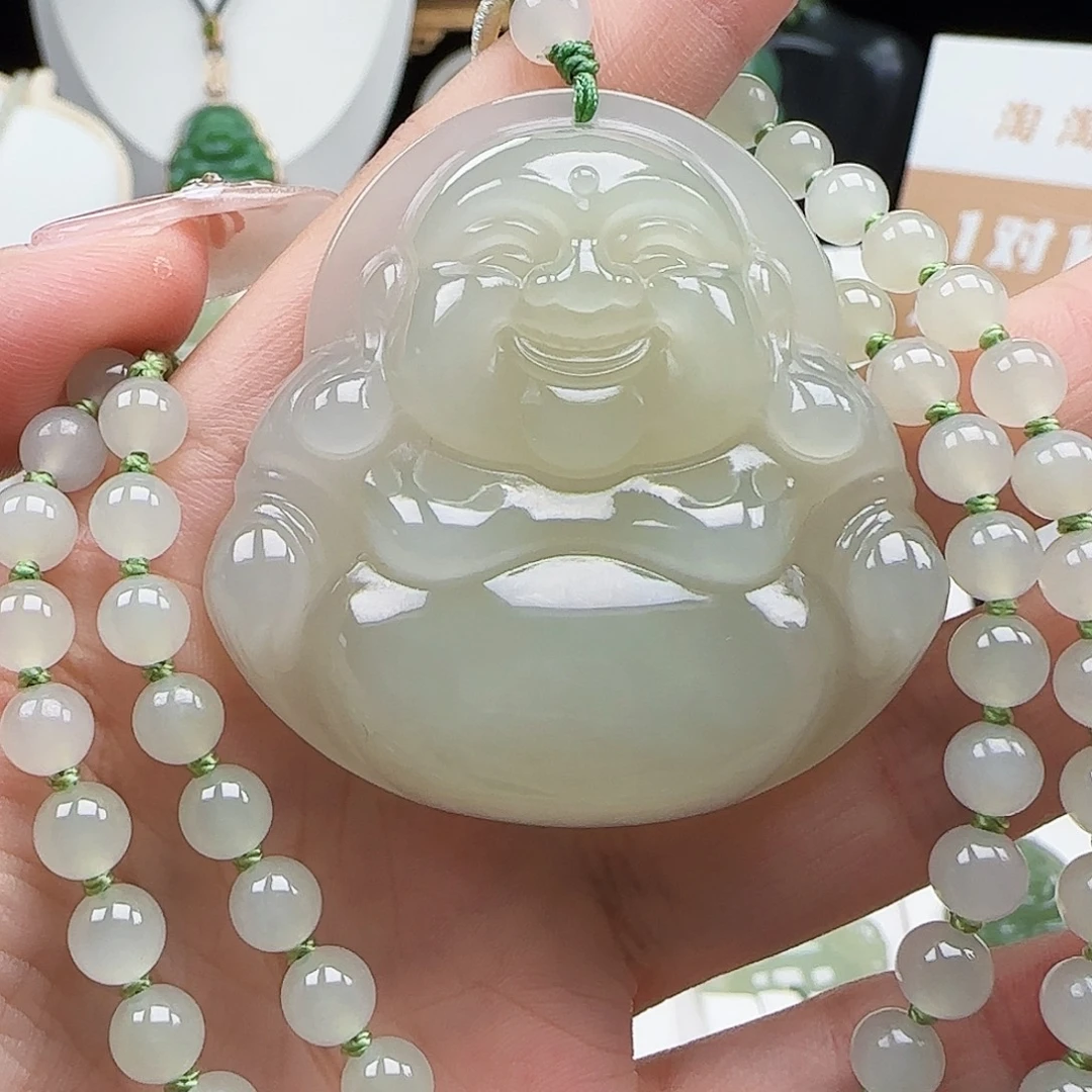 吊坠(赠链)未镶嵌和田玉50