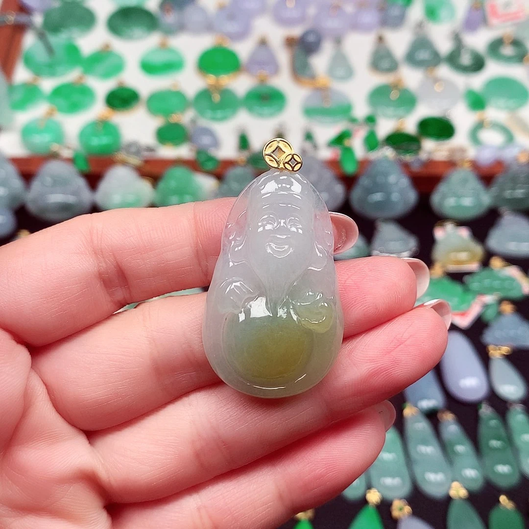 翡翠18K金镶嵌颈饰