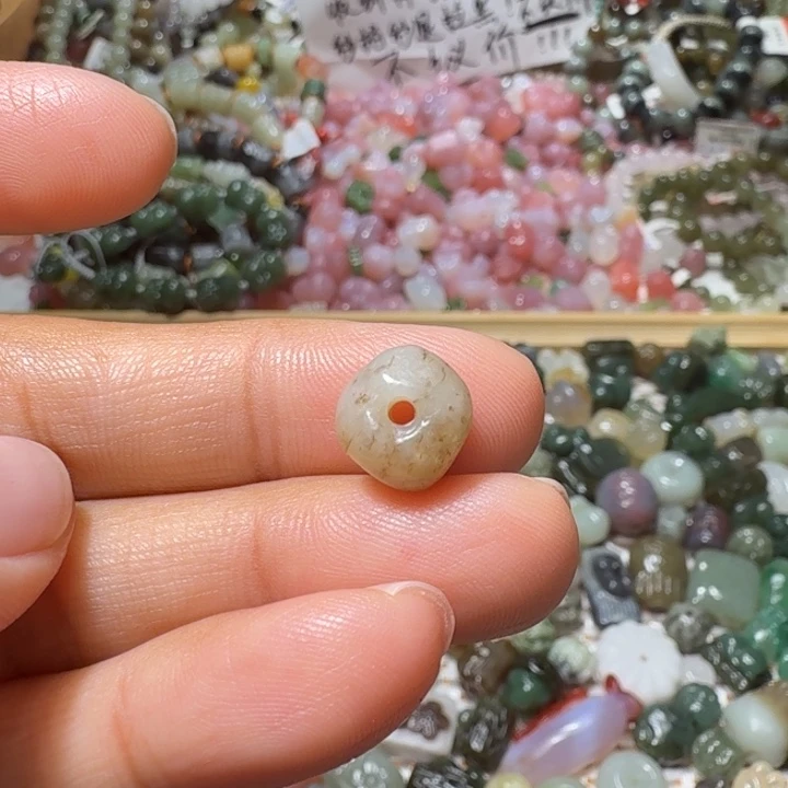 和田玉未镶嵌珠宝半成品