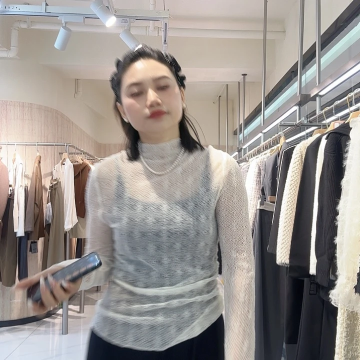 王***姐莱塞尔打底米白百搭2件套