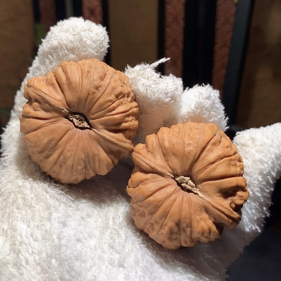 一***风文玩核桃把件43南瓜墩